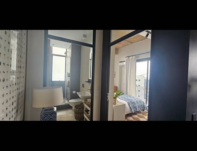 1 BEDROOM APARTMENT FOR SALE IN SANDOWN